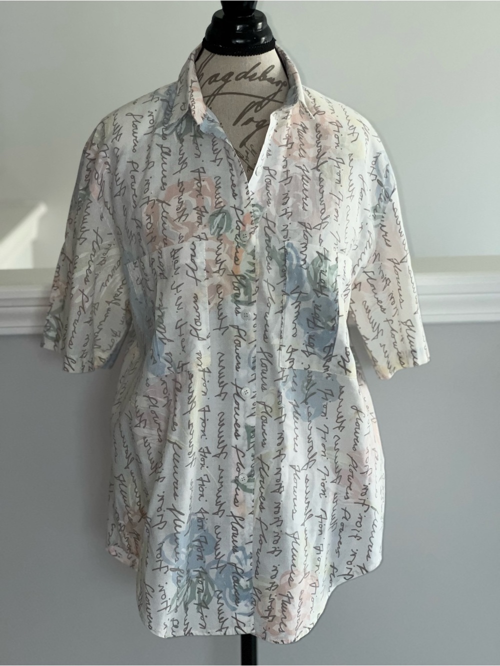 Cherokee USA Oversized Abstract Script Button-Up Shirt-Size L- Made In USA